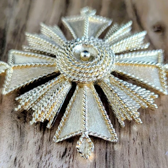 Vintage Monet Maltese Cross Brooch – Gold Tone Statement Pin - Picture 2 of 3